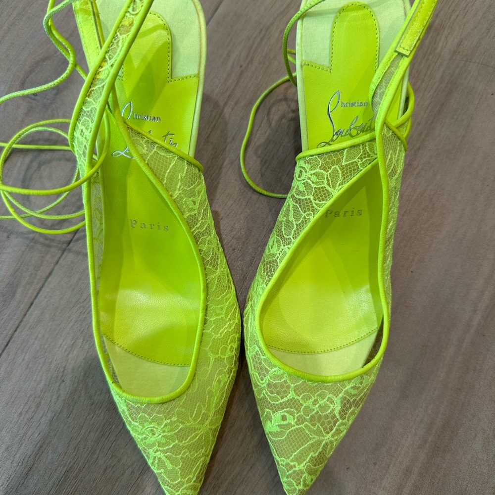 Christian Louboutin Kate 85mm Lace-Up
Lace Pumps Heels size 38.5 - Picture 2 of 10